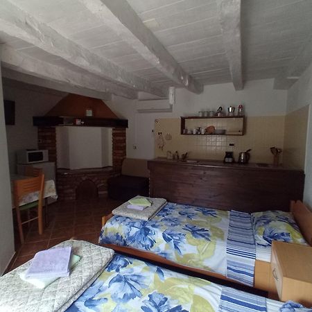 Apartmani Bartulasi Roč Extérieur photo